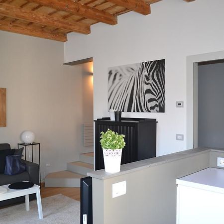 Apartamento Porta 22 Charme&Relax Bérgamo Exterior foto