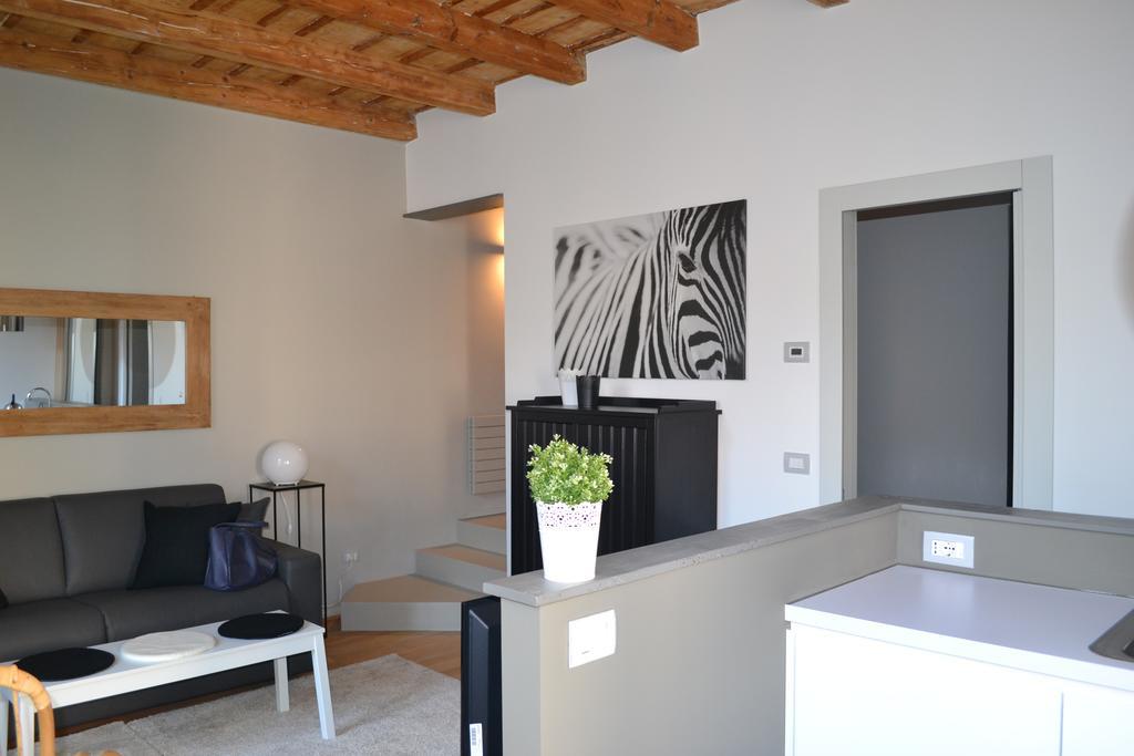 Apartamento Porta 22 Charme&Relax Bérgamo Exterior foto